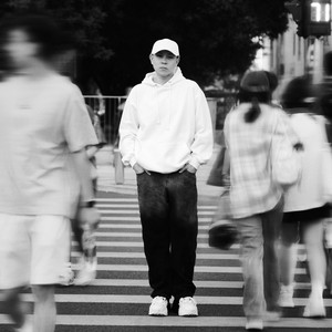 纲手穿比亚尼吃狙第三季什么时候出
